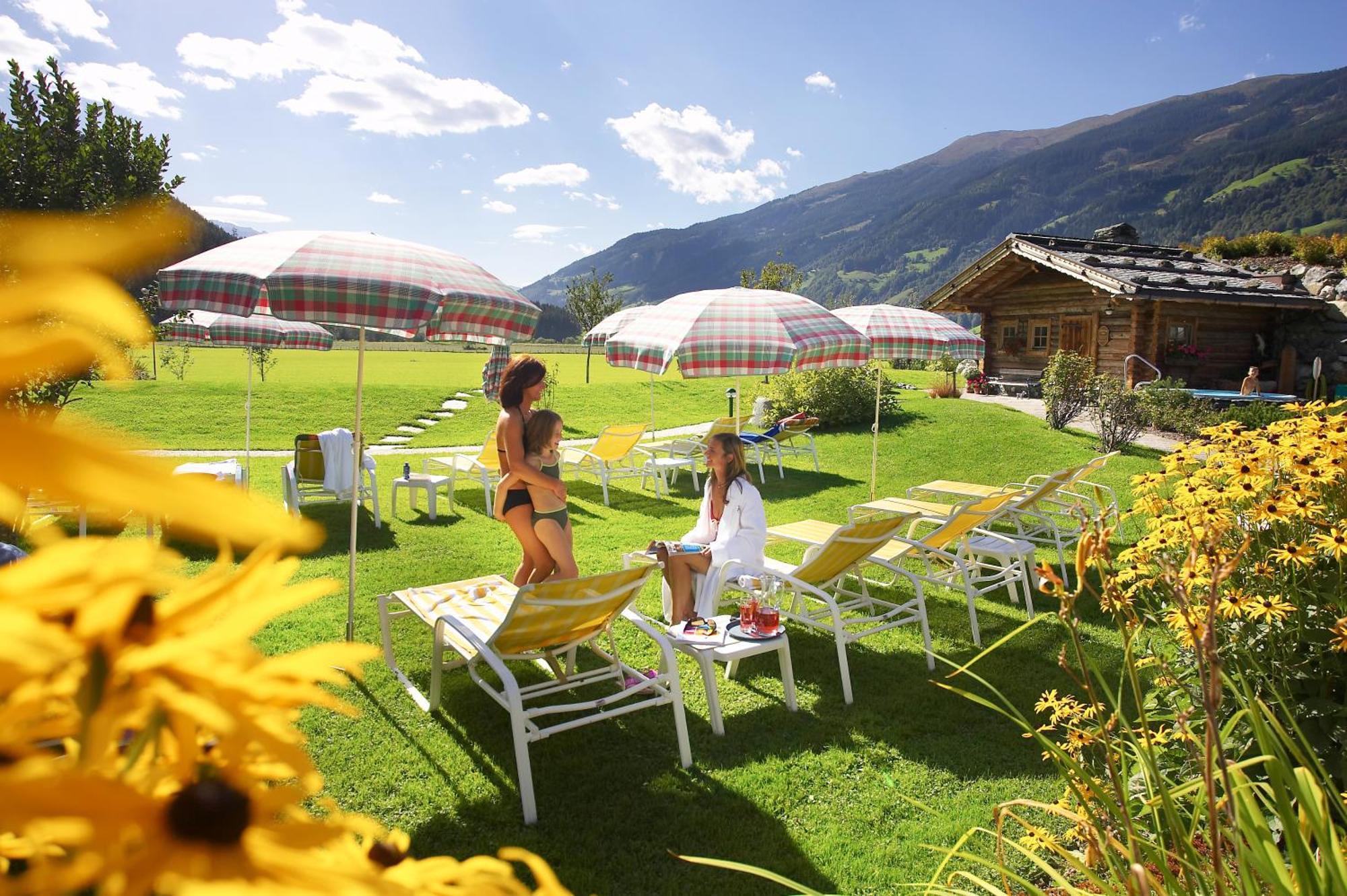 Wanderhotel Kirchner Bramberg am Wildkogel Eksteriør bilde