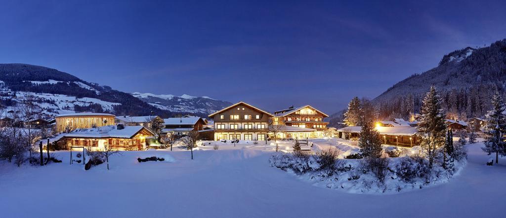 Wanderhotel Kirchner Bramberg am Wildkogel Eksteriør bilde